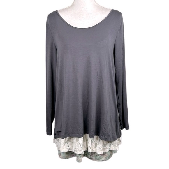 Matilda Jane Women's Gray Ruffle Hem Lace Floral Long Sleeve Top Size Medium - Picture 1 of 7